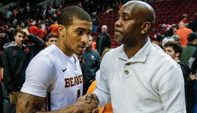 更伟大的故 更伟大的故