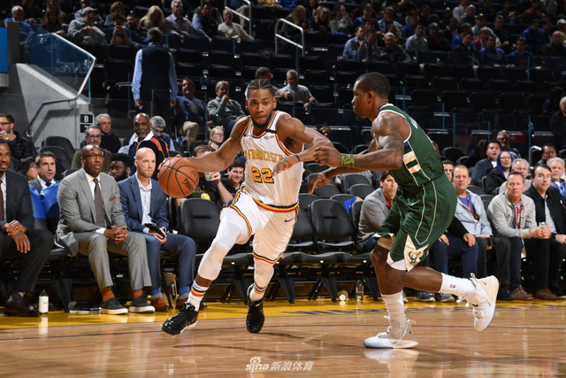 前锋不仅要 前锋不仅要