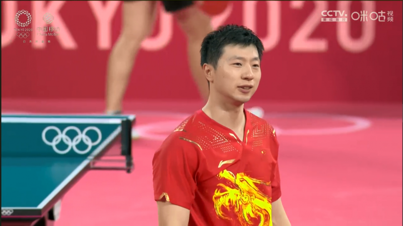 官方：法兰克福与21岁门将考阿-桑托斯续约至2030年