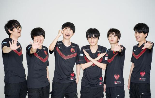 与凯恩自身 与凯恩自身