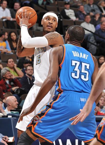 英超：火力全开 切尔西队4-0南安普顿队.