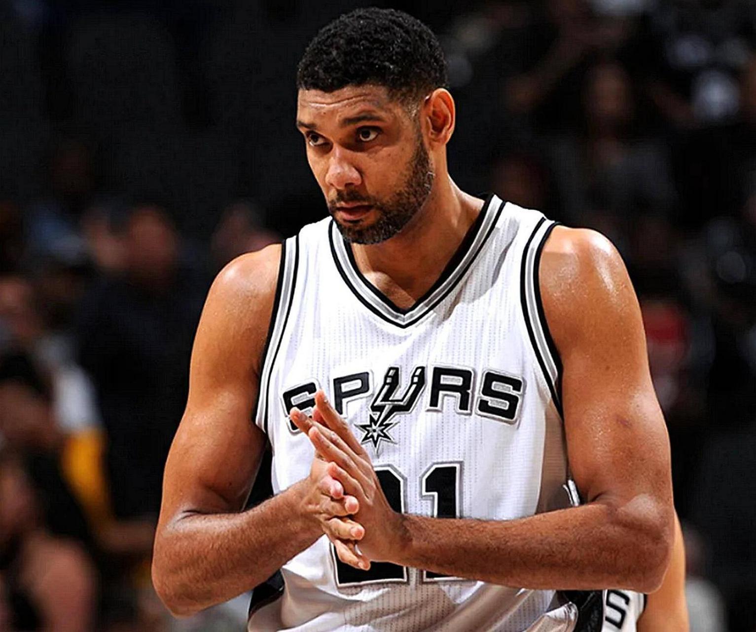 替补席具备 替补席具备